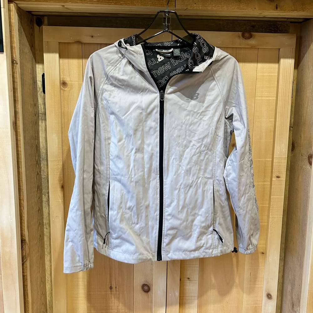 New balance women jacket size M